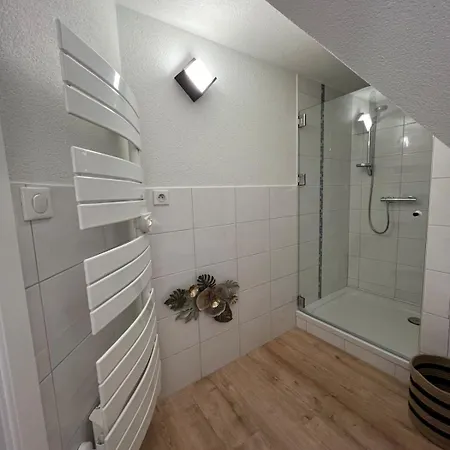 Daire Au Sommet Du Ruisseau *